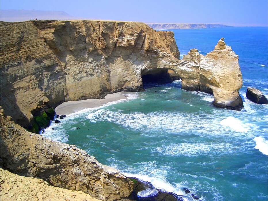 ica-destino-paracas-ballestas-comfort-peru-travel-brasil