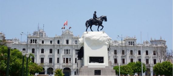 lima-destinos-plaza-sanmartin-comfort-peru-travel-brasil